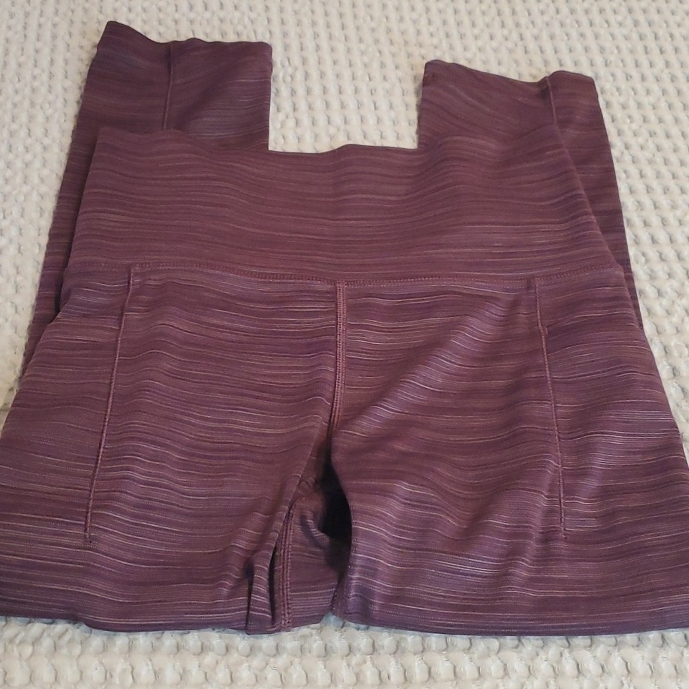 Athleta Salutation II Capri Leggings Size XS